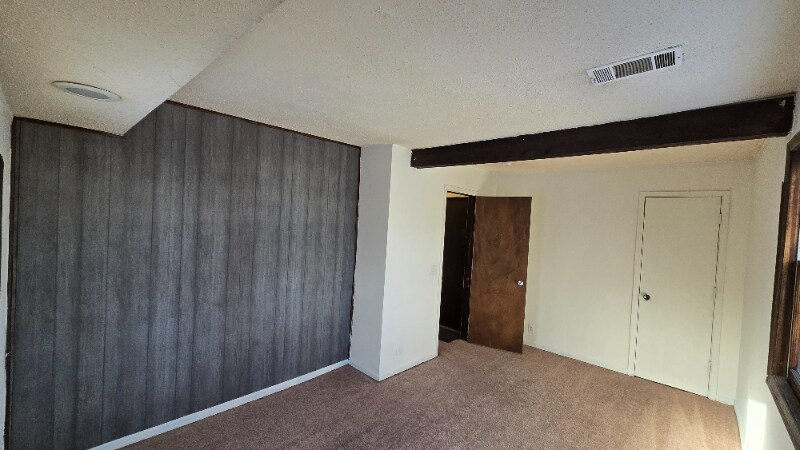 Building Photo - 336 2nd Ave S