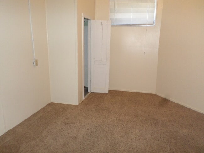 Building Photo - 730 Vattier Street