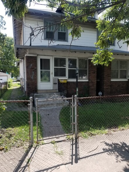 Building Photo - 3031 Boulevard Pl