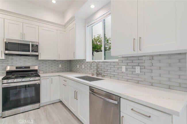 Building Photo - 9035 Rathburn Ave