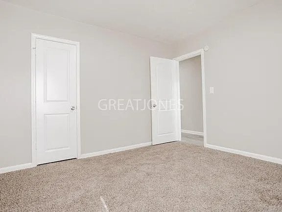 Building Photo - 2425 Avalon Rd