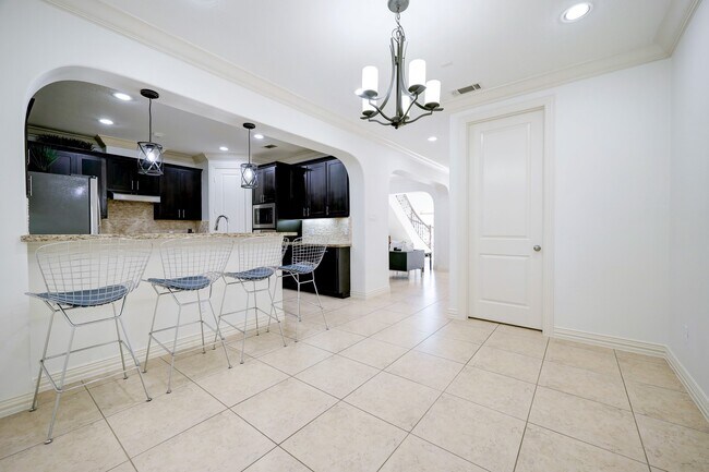 Building Photo - 14470 Summerleaf Ln