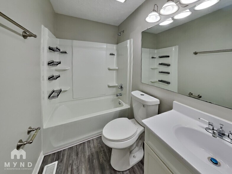 Building Photo - 8212 Autumn Mill Ln