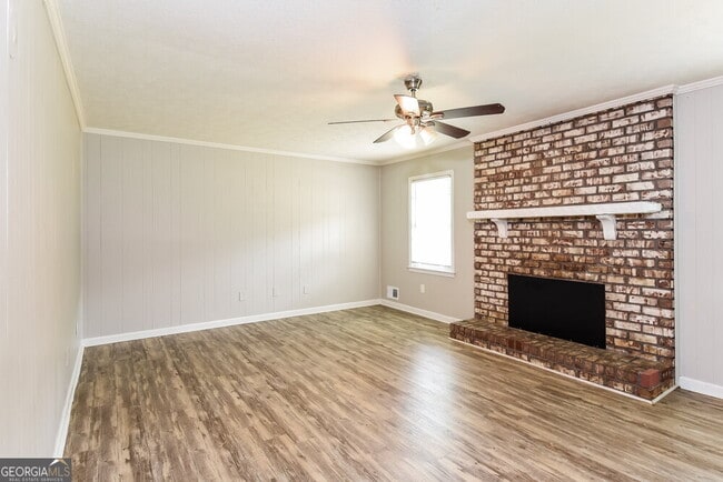 Building Photo - 4641 Flint Hill Rd SW