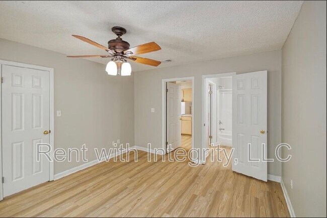 Building Photo - 3385 Tansey Ct