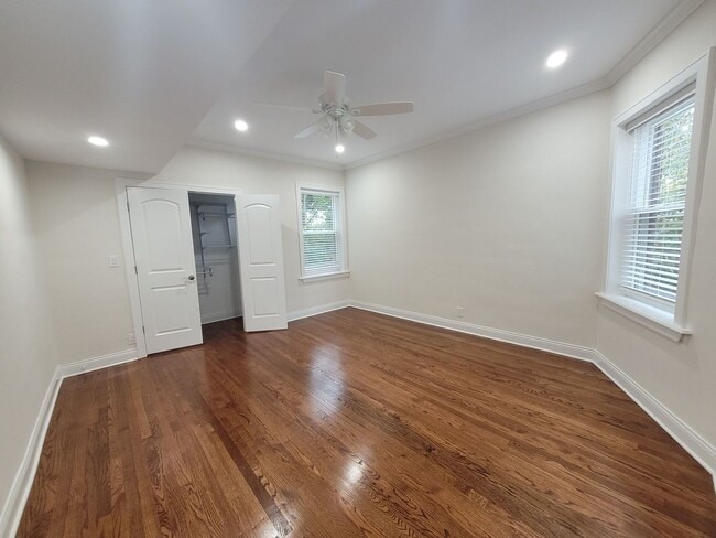 Building Photo - 7372 N Winchester Ave