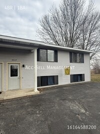 Building Photo - 5227 Rich St