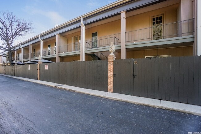 Building Photo - 7711 Broadway St