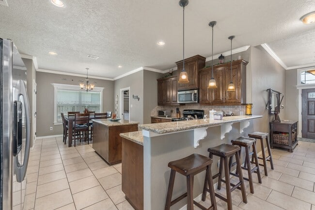 Building Photo - 131 Roucourt Loop