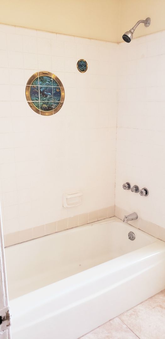 Building Photo - 7610 Valley Vista Ave