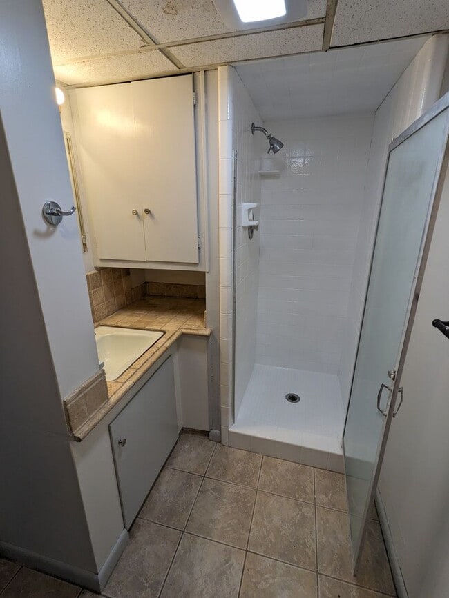 Building Photo - 3429 Quincy Ave