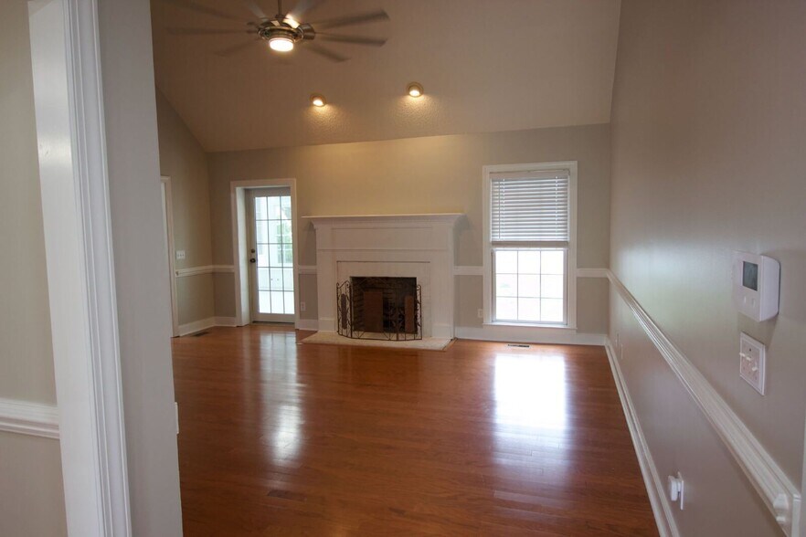 Building Photo - 4407 Treetops Cir