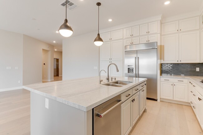 Building Photo - LUXURY 2BEDROOM IN MIRA VILLA W/ STRIP & M...