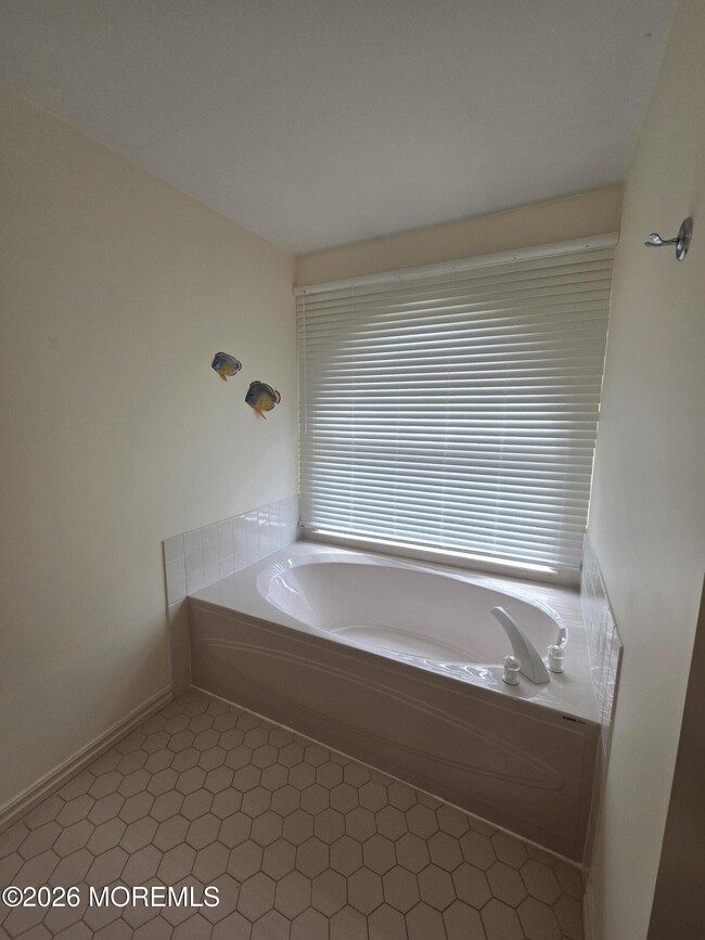 Building Photo - 4 Cordoba Ct