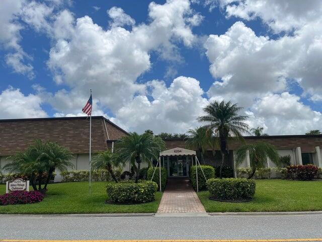 Building Photo - 21 Abbey Ln