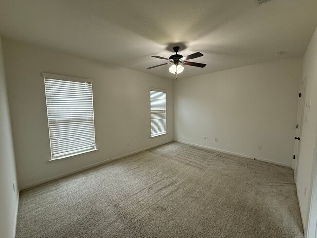 Building Photo - WATER FRONT PROPERTY! BEAUTIFUL 3BD/2BA HOME!