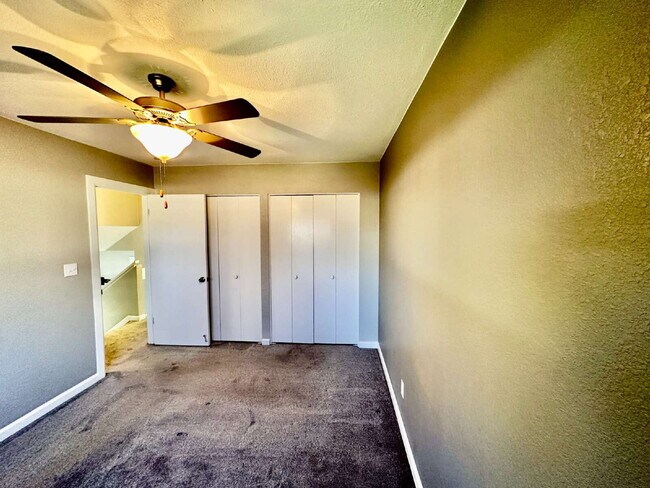 Building Photo - AVAILABLE NOW! Charming 3-Bedroom Retreat ...