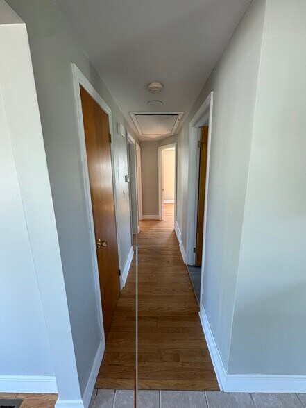 Building Photo - 75 Ithica St