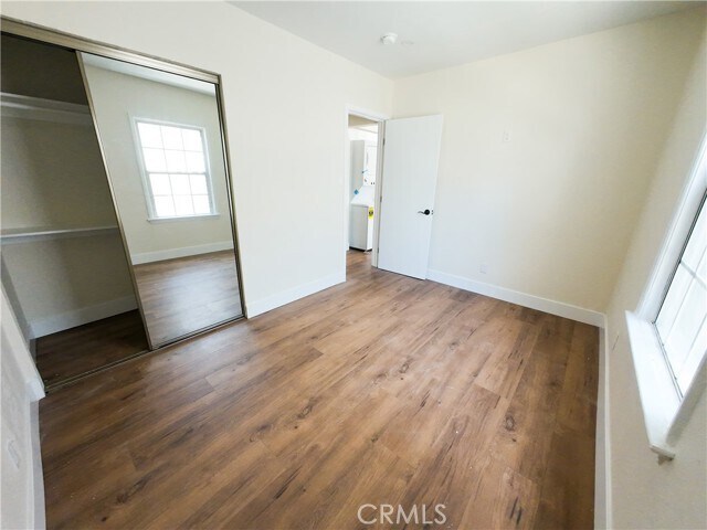 Building Photo - 2814 S Mansfield Ave