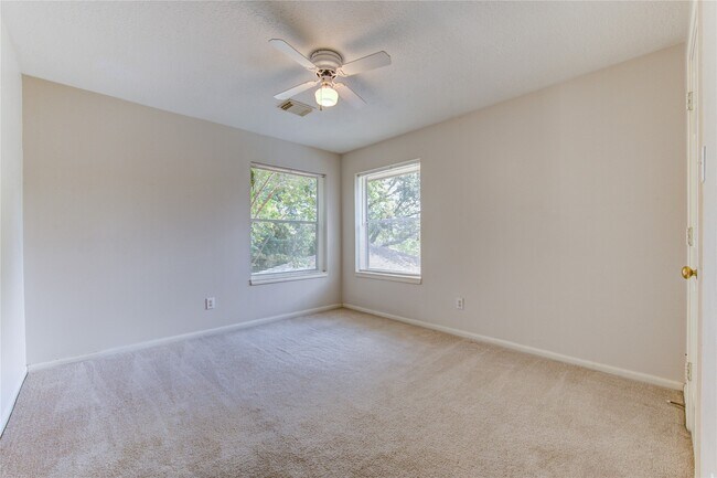Building Photo - 1107 Magnolia Woods Ct