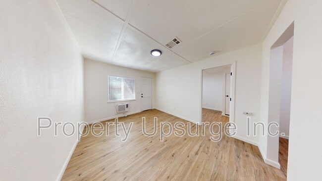 Building Photo - 2706 Virginia Ave