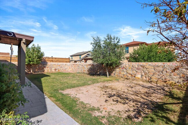 Building Photo - 14685 Holsteiner Ct