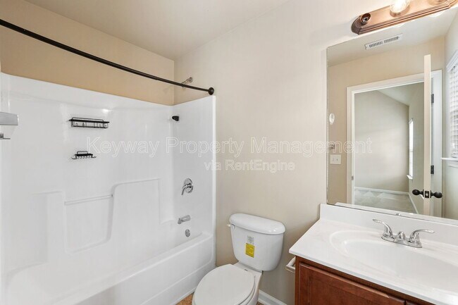 Building Photo - 6017 Reynolds Cir