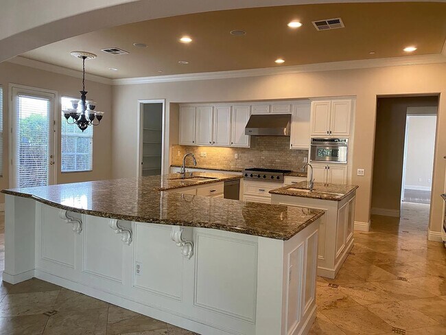 Building Photo - 26803 Mont Calabasas Dr