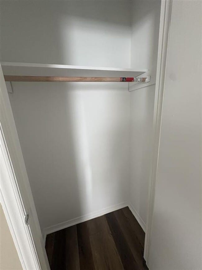 Building Photo - 3 Bed/1.5 Bath Single-Level Home - Reynolda Rd Area!