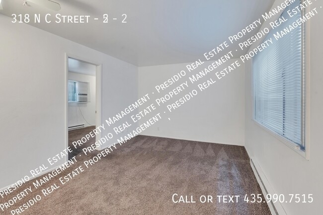 Building Photo - Clean 1 BR/1 BA apartment