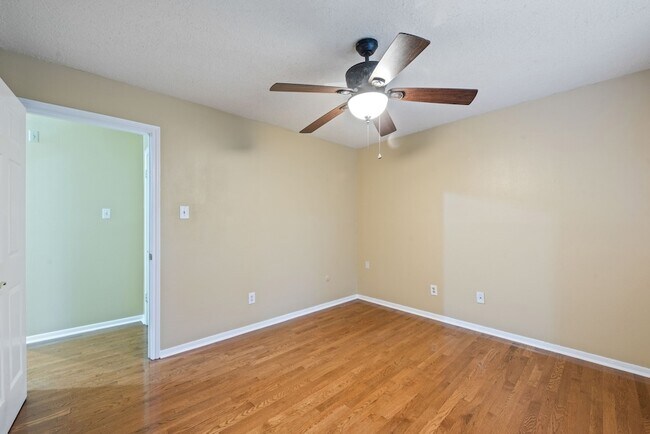 Building Photo - 9719 Godstone Ln