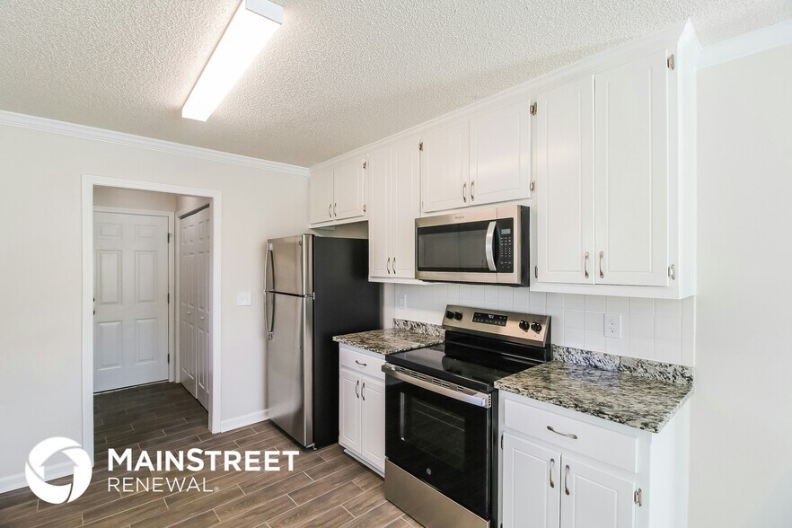 Building Photo - 10381 Commons Crossing