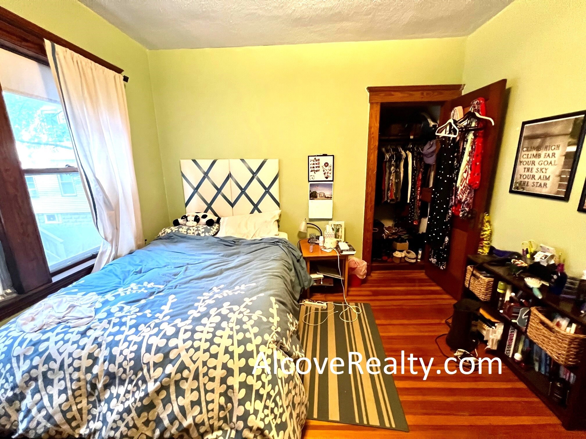 Building Photo - 11 Leonard St