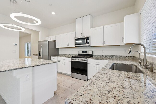 Building Photo - 10971 Meridian Flds Ave