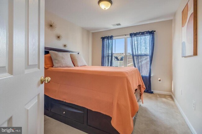 Building Photo - 642 Belmont Bay Dr