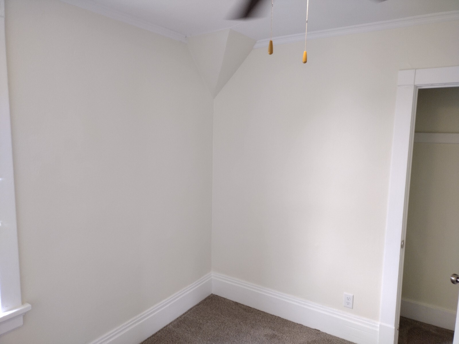 Building Photo - 8240 W Cold Spring Rd