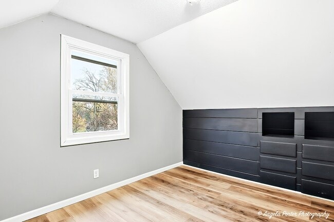 Building Photo - 1219 Brentwood Dr