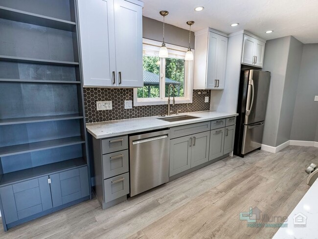 Building Photo - Charming 3-Bedroom Home in a Quiet Cul-de-Sac