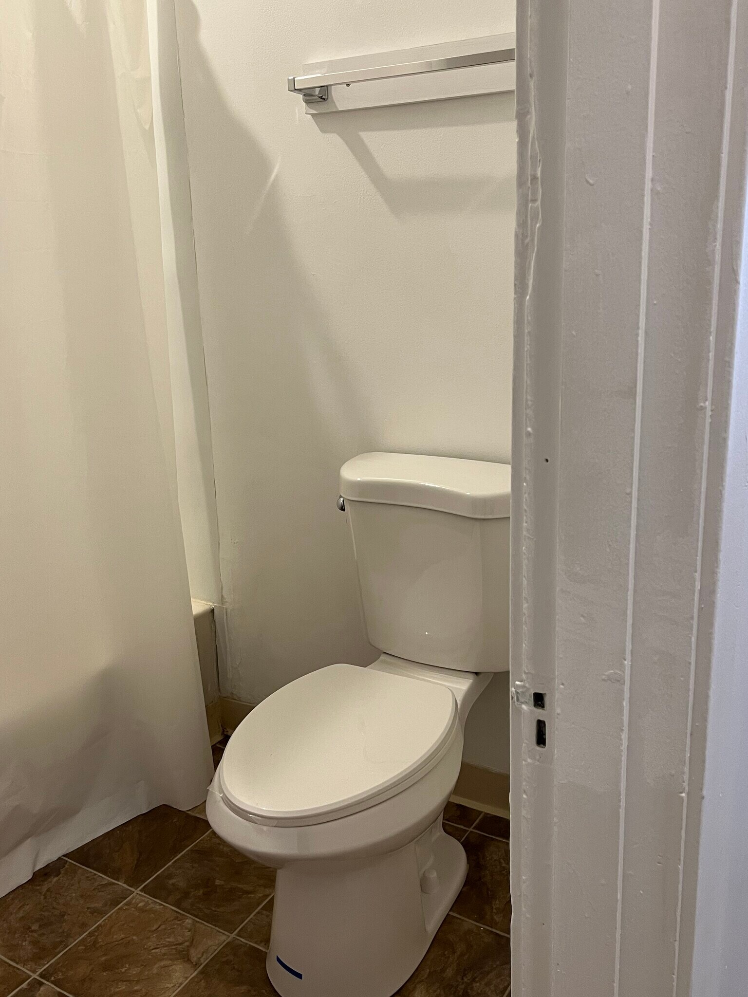 Bathroom with Tub/Shower, Sink and Cabinet with Mirror - 2328-2 E Carson St