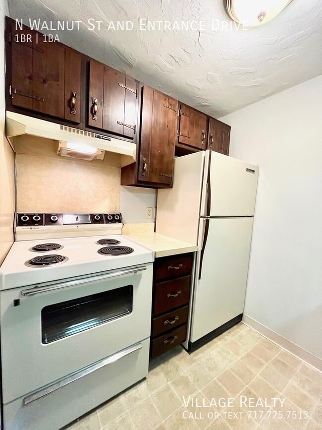 Building Photo - 312 N Walnut St