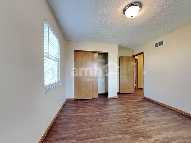 Building Photo - 6588 Taylor Trace Ln