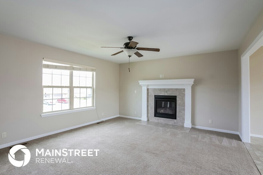 Building Photo - 1401 NW High View Dr