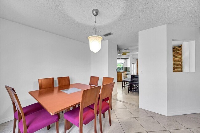 Building Photo - 1361 SW 26th Ave