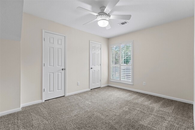 Building Photo - 11403 Lakewood Cove