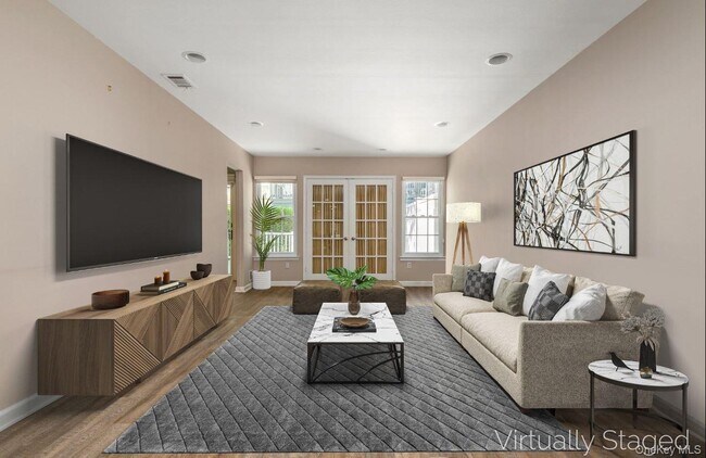 Building Photo - 138 The Knoll