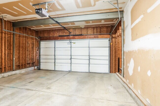 Building Photo - 112 Acton Ct