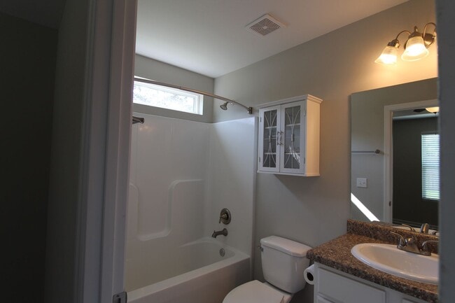 Building Photo - Coming Soon! 3 Bedroom Duplex with Garage!
