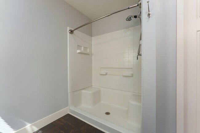 Building Photo - 4 Bedroom Home in Applegate Trails