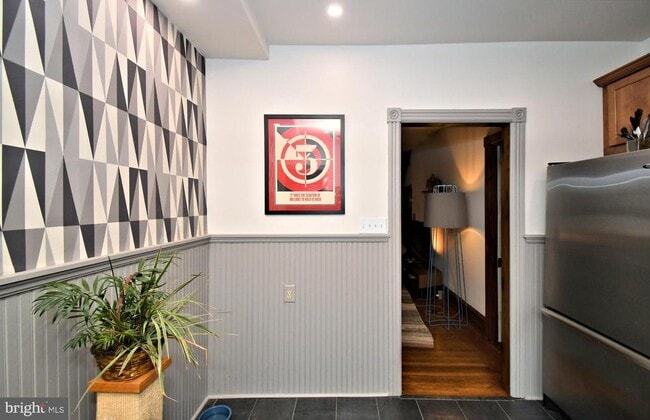 Building Photo - 365 2nd Ave