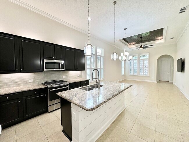 Building Photo - 45 Rinaldo Way